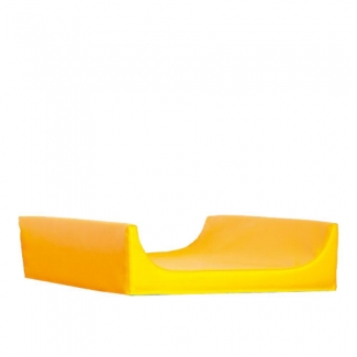   Aankleedmeubel voor aan de wand