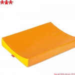   Oranje geel aankleedkussen - voor professioneel gebruik in de kinderopvang  