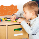    Opbergkast inclusief constructieblokken en voorbeeldkaarten