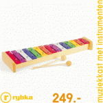  Muziek kast met instrumenten