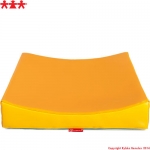   Oranje aankleedkussen - voor professioneel gebruik in de kinderopvang  