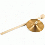 Bekken met houten drumstick